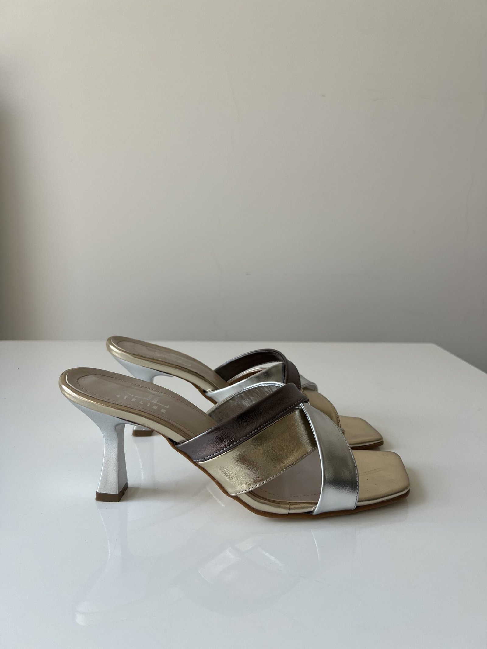 Aurum Metallic Mule
